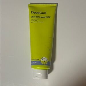 NEW- DevaCurl Melt Into Moisture Treatment Mask